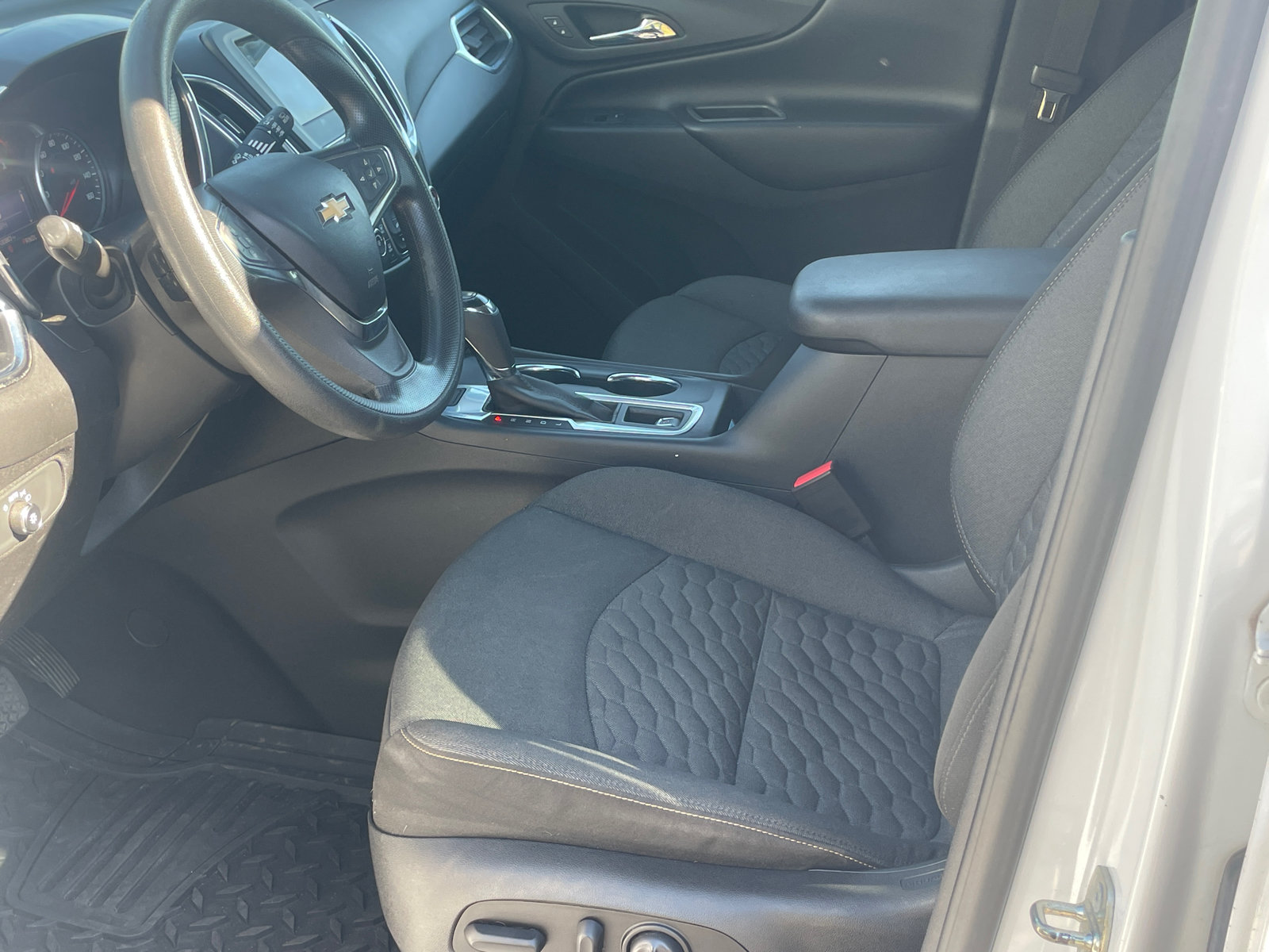 Used 2019 Chevrolet Equinox LT AWD/4WD image 10