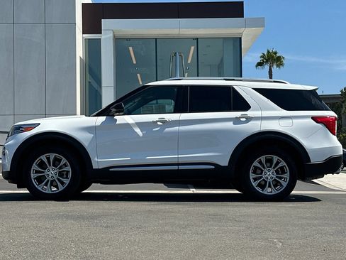 Certified 2023 Ford Explorer Limited w/ Equipment Group 301A AWD/4WD image 6