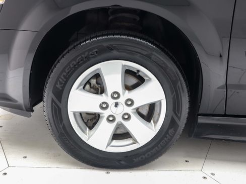 Used 2013 Dodge Grand Caravan SE FWD image 25