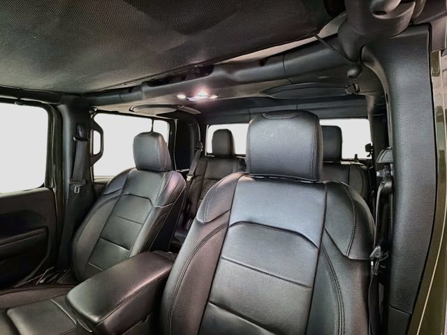 Used 2023 Jeep Gladiator Sport AWD/4WD image 19