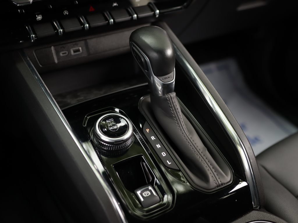 Used 2025 GMC Canyon Elevation w/ Convenience Package AWD/4WD image 21