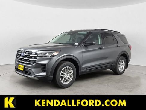 Used 2026 Ford Explorer Active AWD/4WD image 1