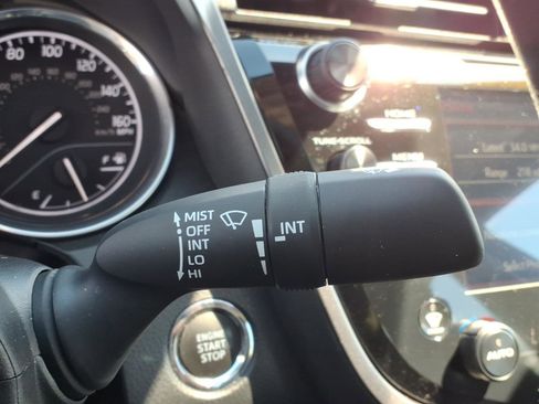 Used 2020 Toyota Camry SE w/ Audio Package image 26