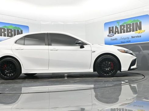 Used 2023 Toyota Camry SE image 21