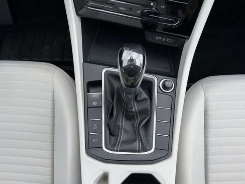 Used 2026 Volkswagen Jetta S FWD image 23