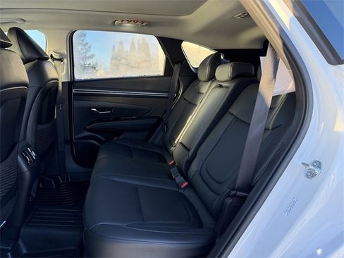 Used 2024 Hyundai Tucson Limited image 15