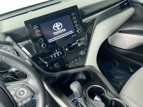 Used 2023 Toyota Camry SE image 23