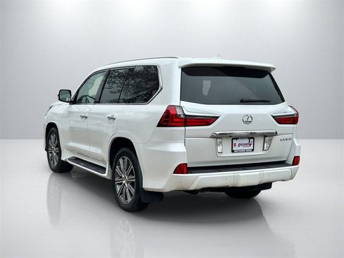 Used 2017 Lexus LX 570 4WD image 7