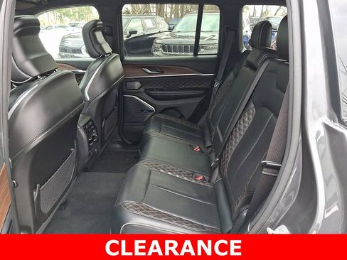Used 2022 Jeep Grand Cherokee Summit w/ Adv Protech Group IV AWD/4WD image 10