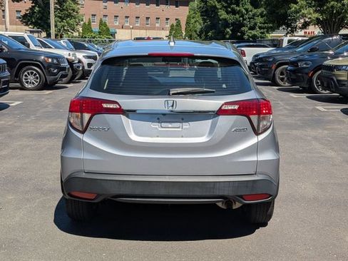 Used 2022 Honda HR-V LX image 4