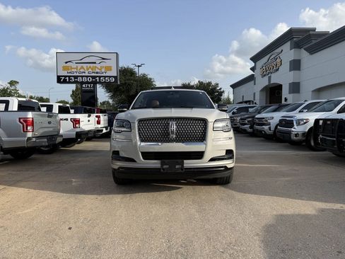 Used 2023 Lincoln Navigator Reserve AWD/4WD image 47