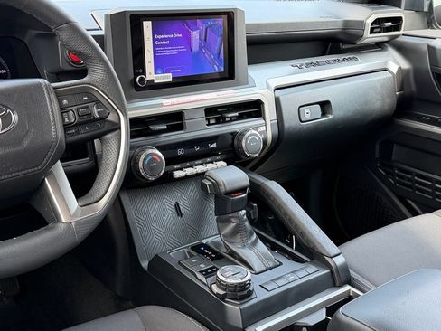 Used 2026 Toyota Tacoma TRD Off-Road AWD/4WD image 14