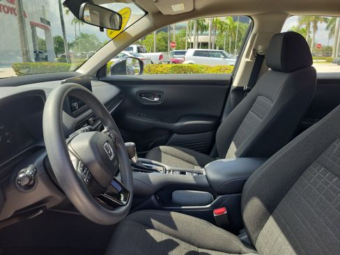 Used 2024 Honda HR-V LX image 23