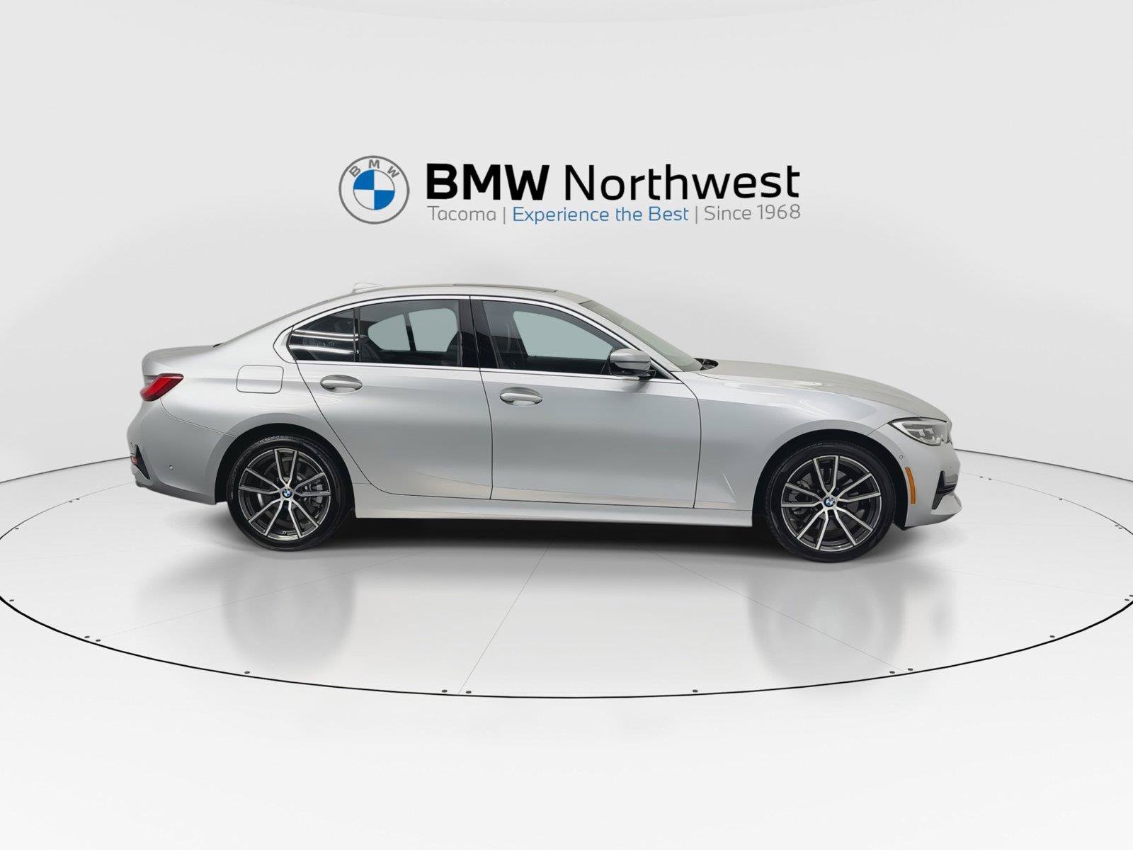 Used 2019 BMW 330i xDrive Sedan w/ Convenience Package AWD/4WD image 5