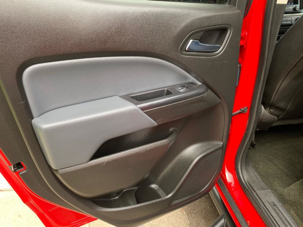 Used 2017 Chevrolet Colorado Z71 AWD/4WD image 36