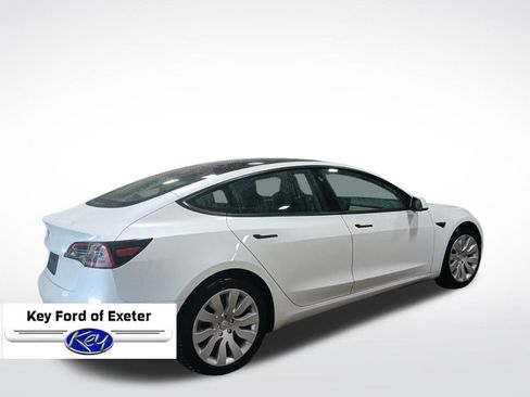 Used 2021 Tesla Model 3 Standard Range Plus image 12