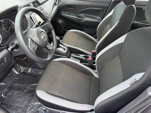 Used 2025 Nissan Versa S w/ Trunk Package FWD image 13