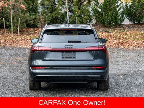 Used 2022 Audi e-tron Premium Plus w/ Premium Plus Package image 7