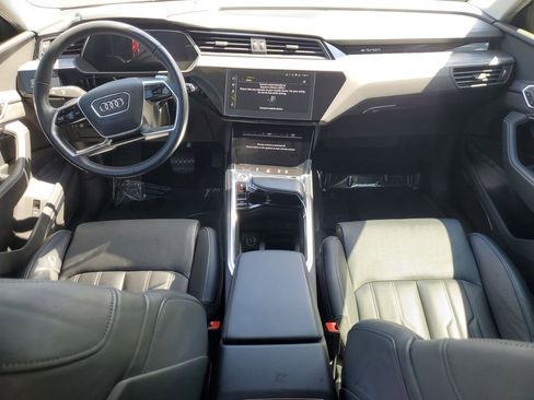 Used 2021 Audi e-tron Prestige image 16