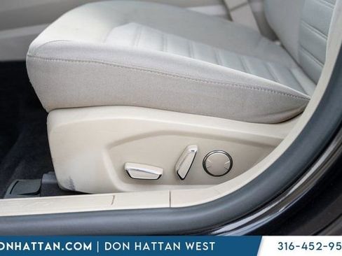 Used 2020 Ford Fusion SE w/ Fleet SE Value Package image 20