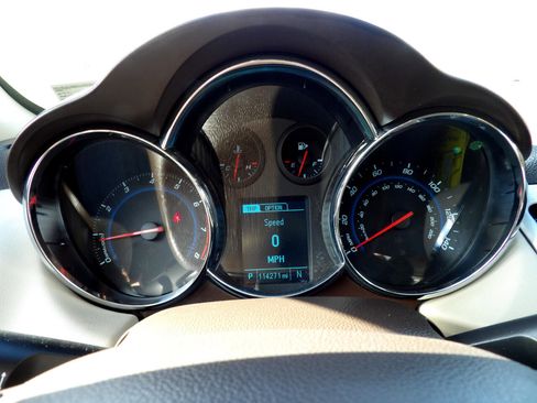 Used 2013 Chevrolet Cruze LT w/ Enhanced Safety Package image 12