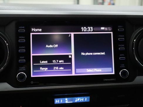 Used 2022 Toyota Tacoma TRD Sport w/ Technology Package image 22