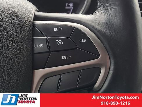 Used 2018 Jeep Grand Cherokee Limited image 29