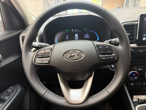 New 2026 Hyundai Venue SEL FWD image 19