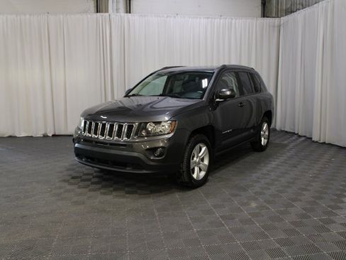 Used 2014 Jeep Compass Latitude image 26
