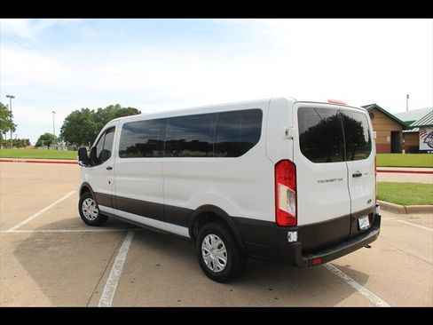 Used 2022 Ford Transit 350 XLT image 2