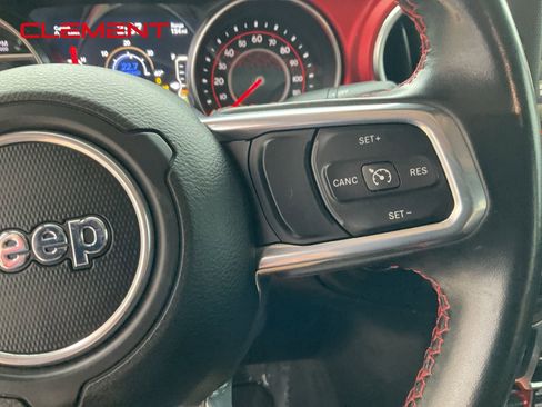 Used 2021 Jeep Gladiator Rubicon w/ Uconnect 4C Nav & Sound Group image 12