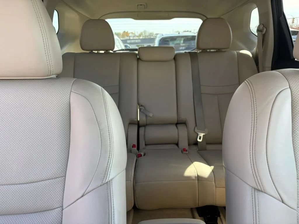 Used 2014 Nissan Rogue SL AWD/4WD image 18