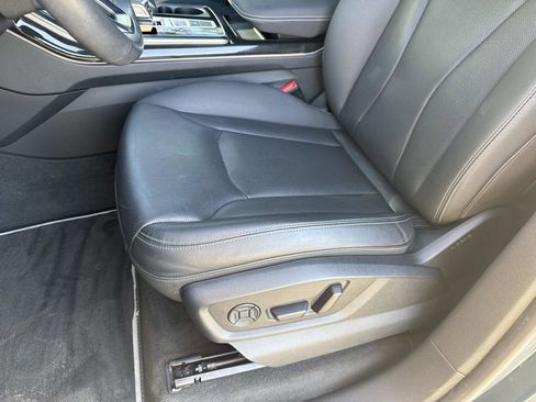 Used 2021 Audi Q8 Premium Plus image 19