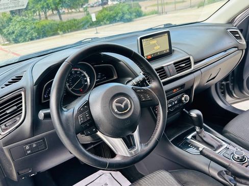 Used 2015 MAZDA MAZDA3 i Touring w/ Technology Package FWD image 12