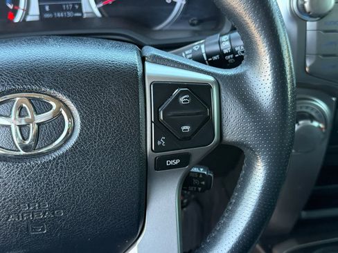 Used 2018 Toyota 4Runner SR5 Premium AWD/4WD image 21