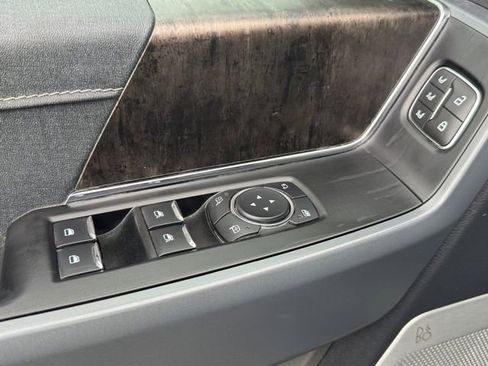 Used 2023 Ford F150 Lariat w/ Equipment Group 502A High image 5