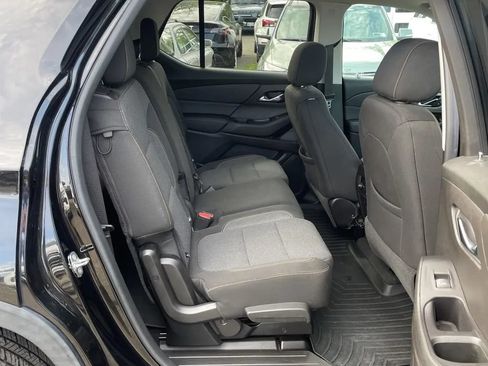 Used 2018 Chevrolet Traverse LS AWD/4WD image 8