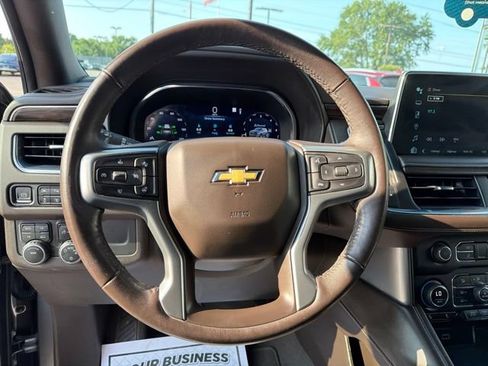 Certified 2022 Chevrolet Tahoe LT w/ Luxury Package AWD/4WD image 15