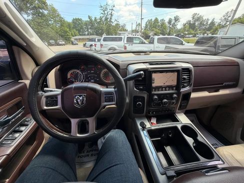 Used 2015 RAM 3500 Laramie AWD/4WD image 46