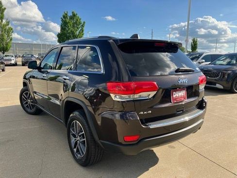 Used 2017 Jeep Grand Cherokee Limited AWD/4WD image 8