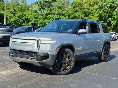 Used 2023 Rivian R1S Adventure AWD/4WD image 1