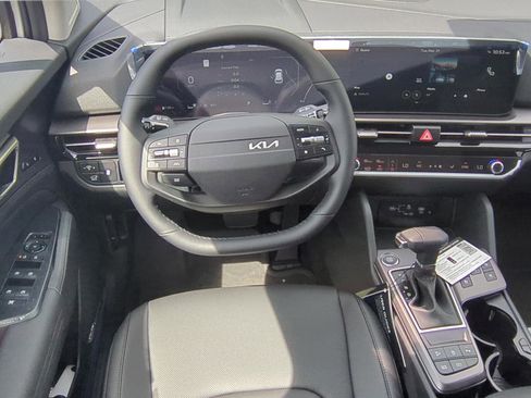 New 2026 Kia Sportage SX FWD image 12