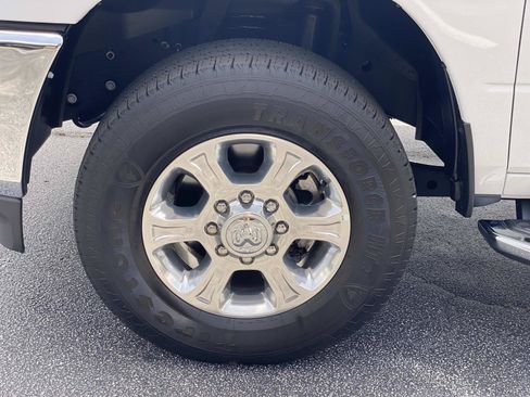 Used 2025 RAM 2500 Big Horn AWD/4WD image 12