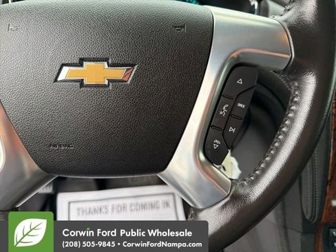 Used 2014 Chevrolet Traverse LT image 16