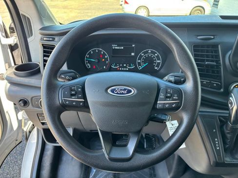 Used 2025 Ford Transit 250 Low Roof w/ Exterior Upgrade Package RWD image 12