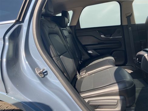 Used 2024 Lincoln Corsair Grand Touring image 36