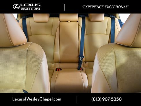 Used 2022 Lexus ES 350 w/ Premium Package image 27
