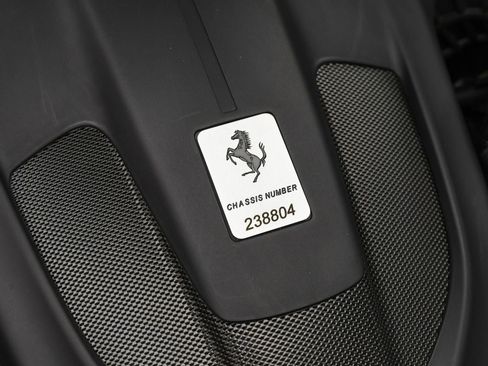 Used 2019 Ferrari Portofino image 33