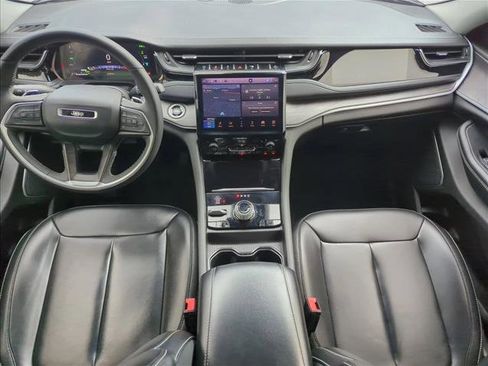 Used 2024 Jeep Grand Cherokee Limited 4xe image 17