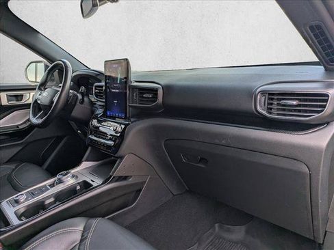 Used 2021 Ford Explorer ST w/ Equipment Group 401A AWD/4WD image 18